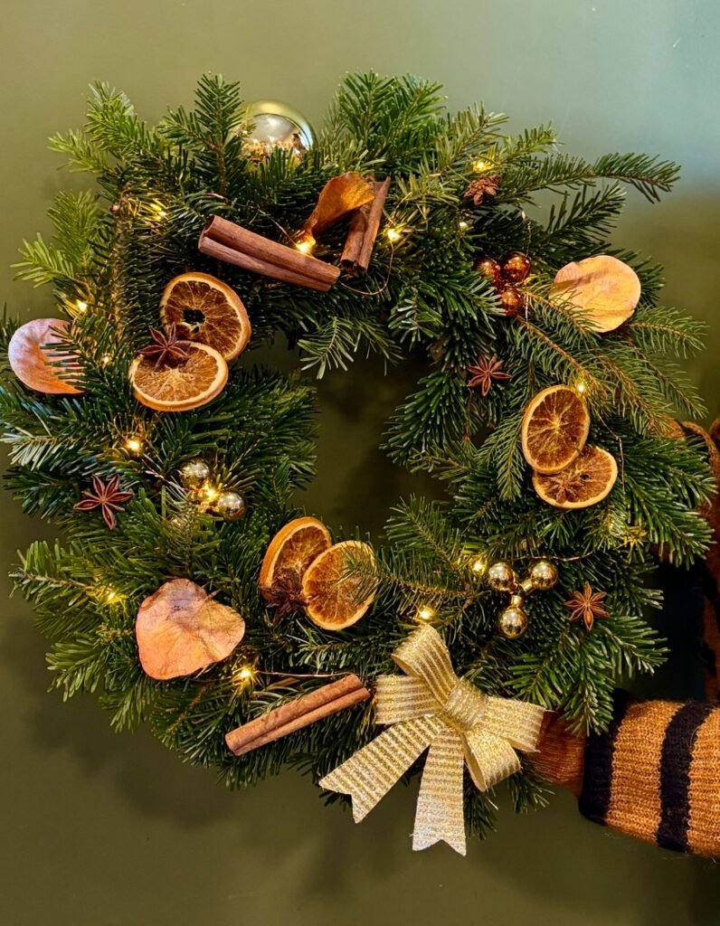 Atelier sapin ou couronne de Noël