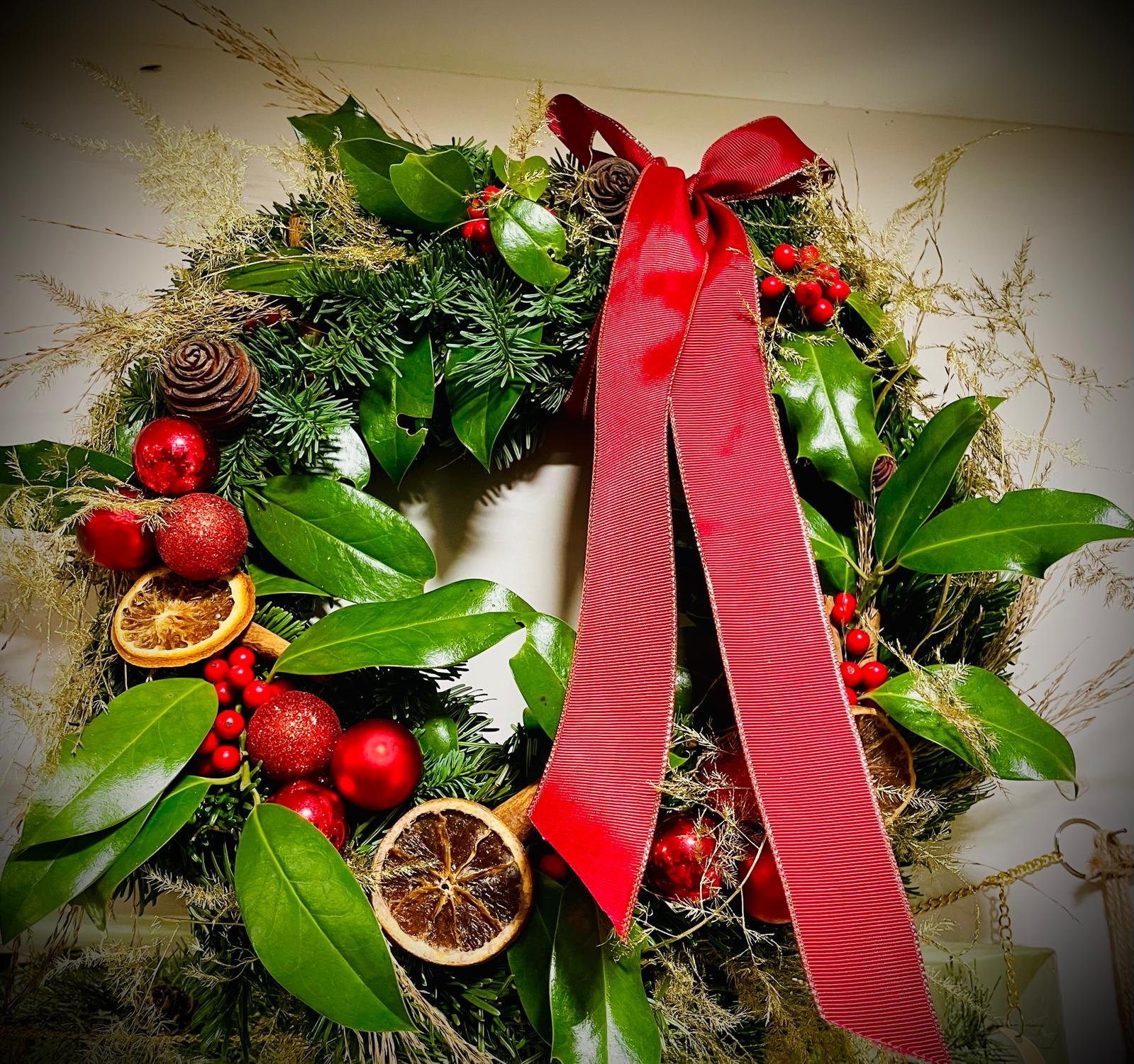 Couronne-de-sapin-naturelle-de-Noel.jpg